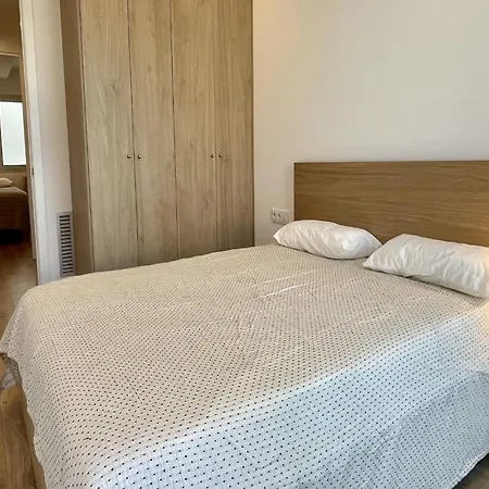 In Lescala Near Sandy Beaches Apartamento L' Escala
